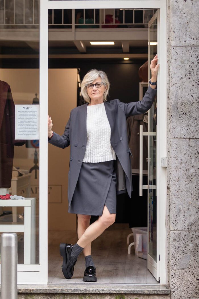 Tailleur giacca+gonna - immagine 1