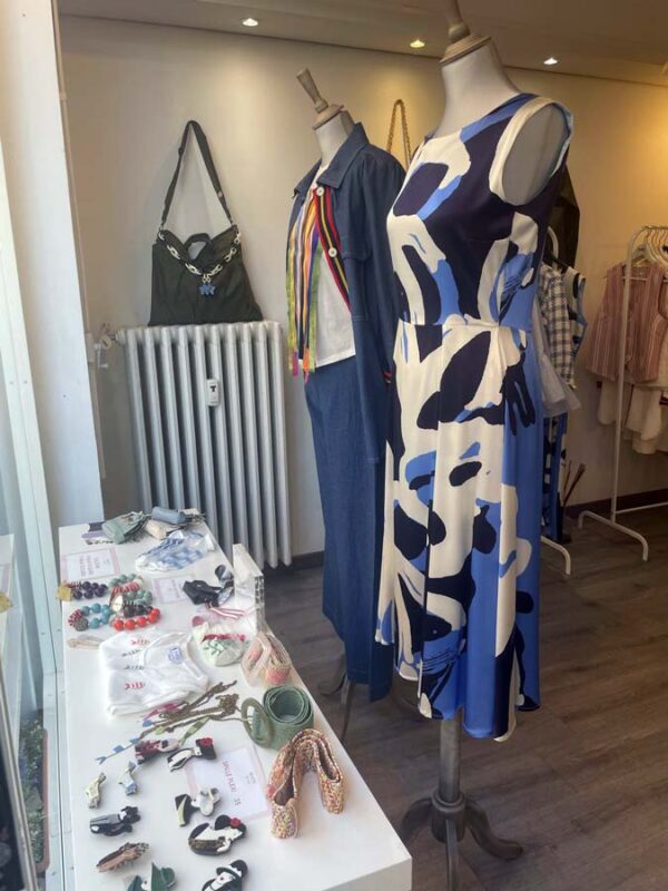 chi è maitè negozio boutique a milano zona city life - Interno vetrina